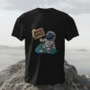 3d-tshirt-mockup-on-rock-in-front-of-sea-background-0324 (2) black